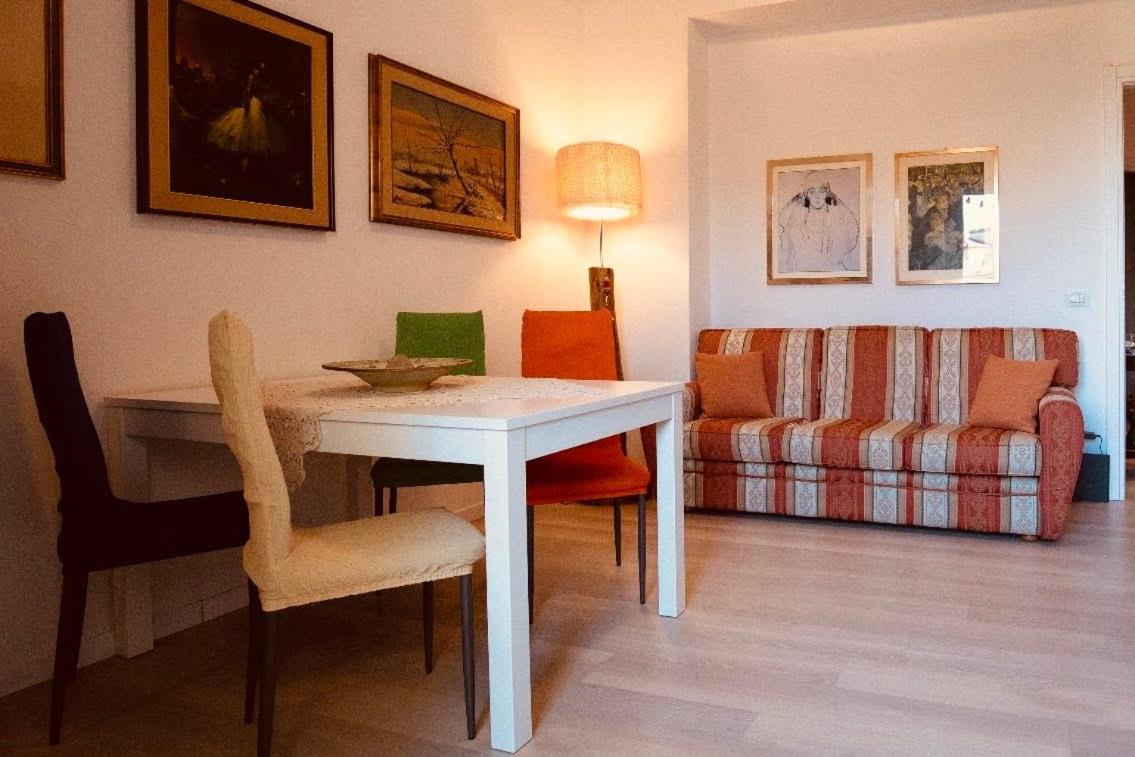 Appartement Palmira House - Delizioso Bilocale For Two à Terni Extérieur photo